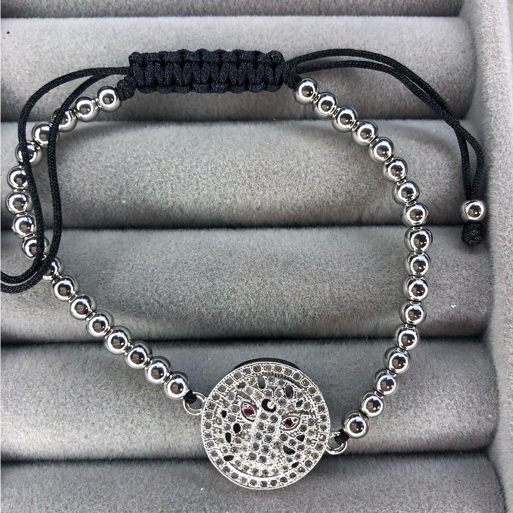 🌟🌟🌟🌟Silver Beaded Bracelet with Panther Charm - Picture 1 of 6